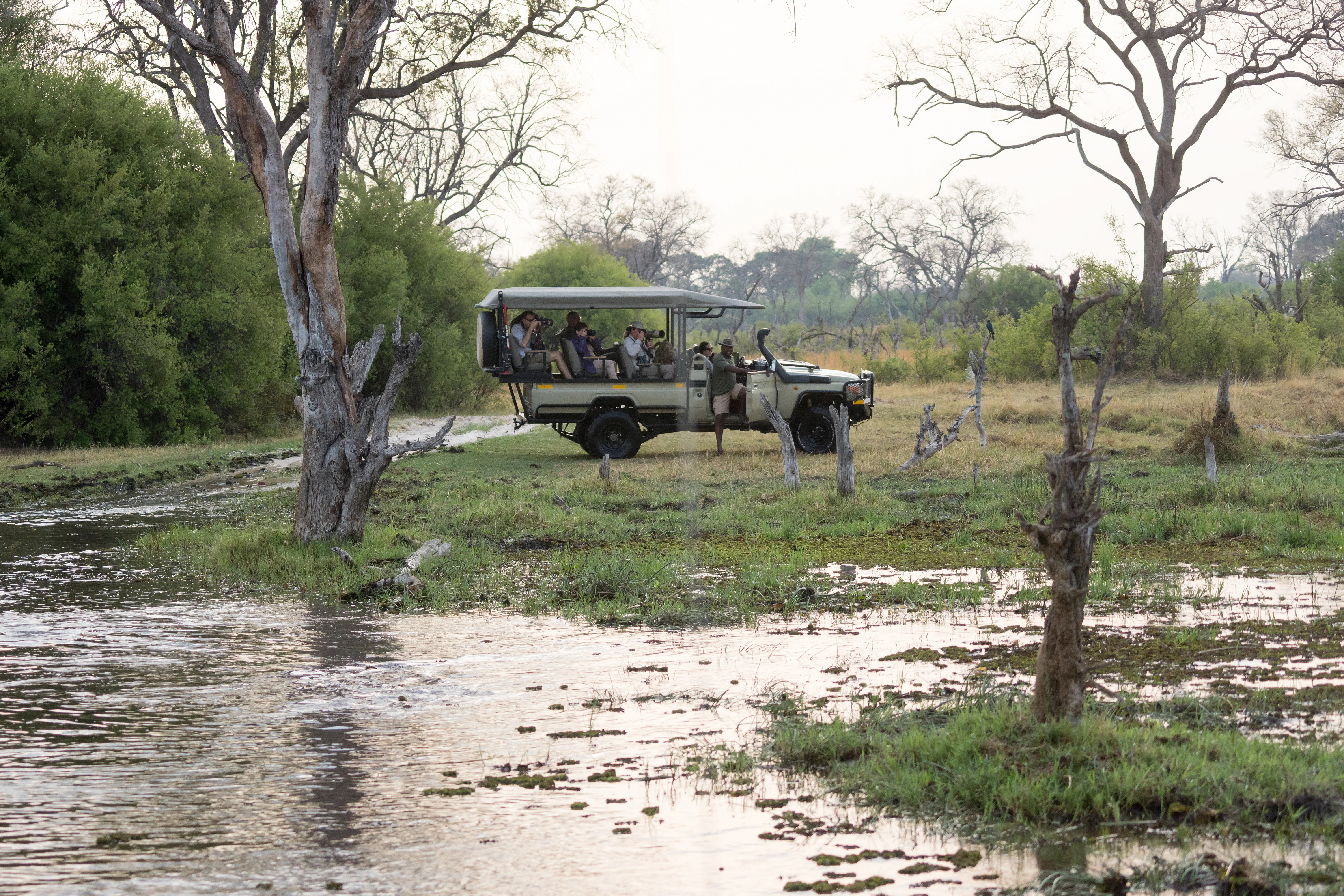 Landcruiser, near Khwai, Botswana — photo by Jim Bennett