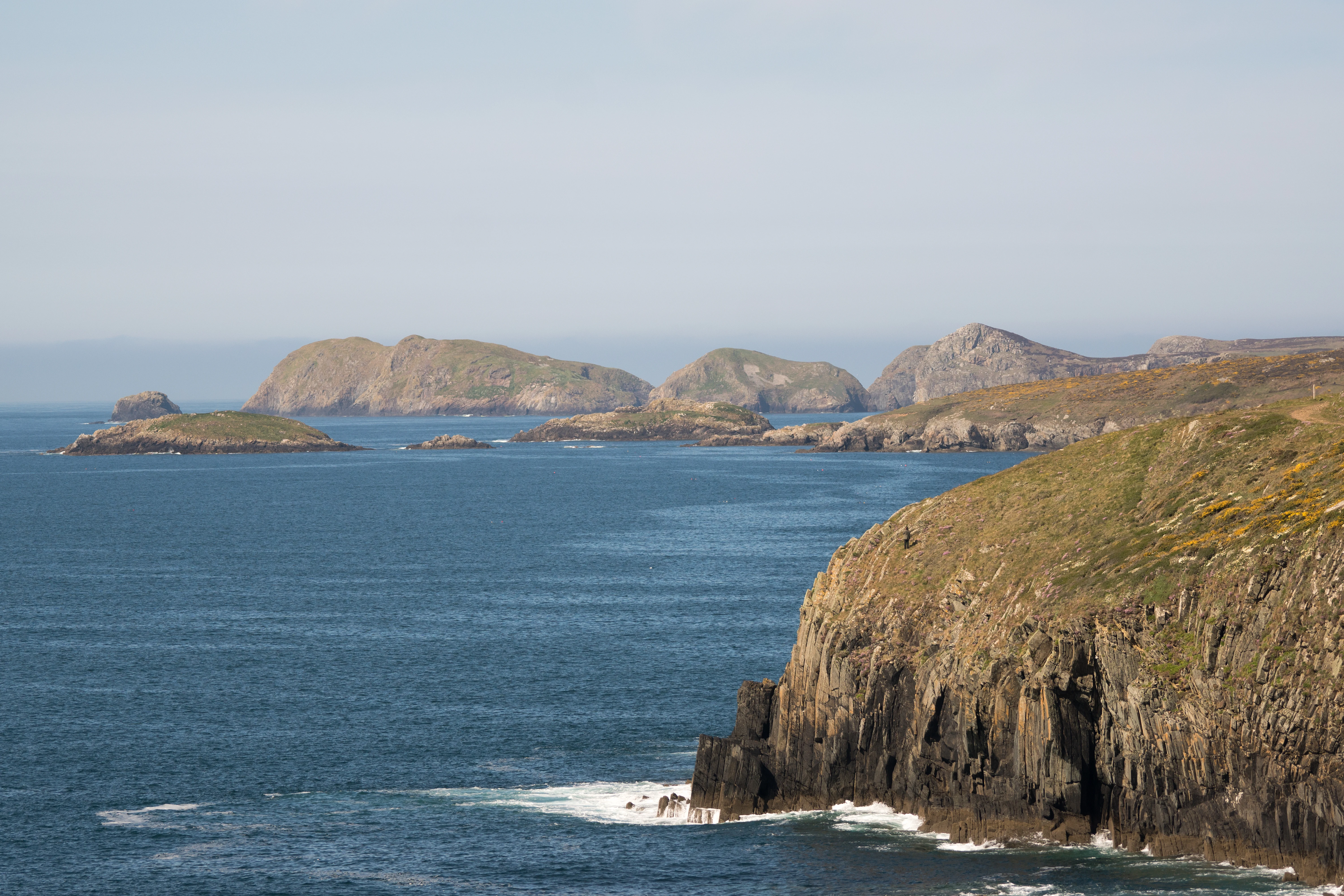 Ramsey Island from Caerfi Bay, Pembrokeshire, UK — photo by Jim Bennett