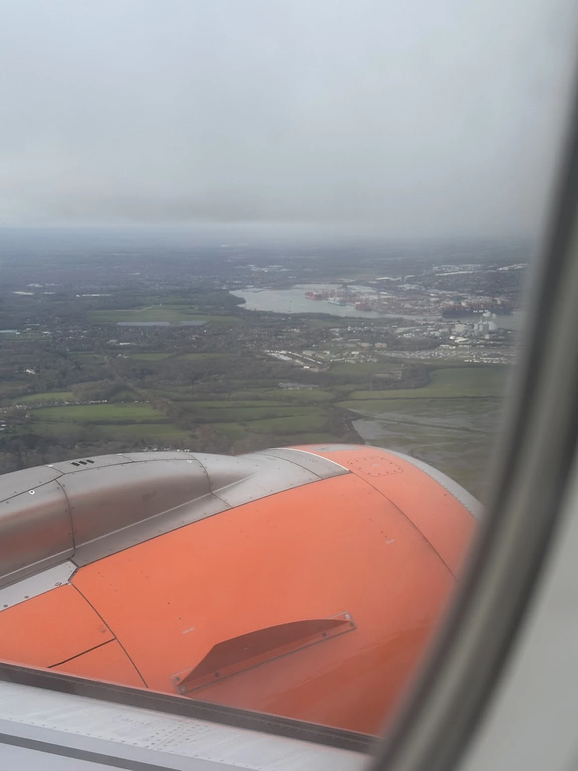 Flight home passing our house, UK — photo by Orlando Prugel-Bennett
