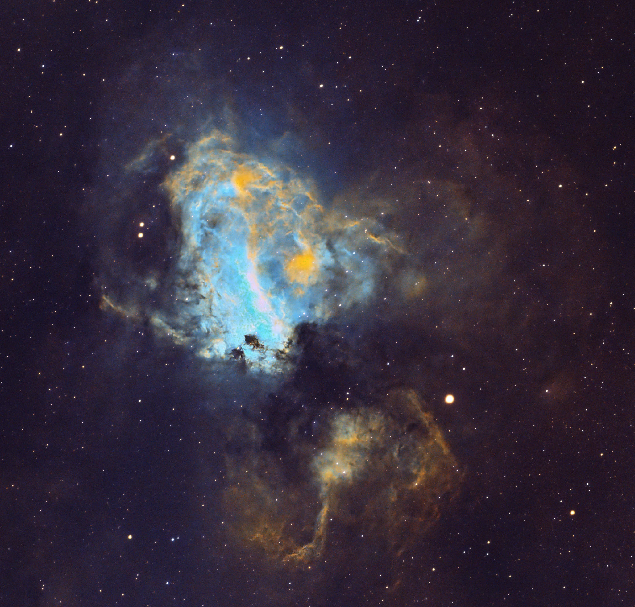 M17, Eling, UK — photo by Orlando Prugel-Bennett