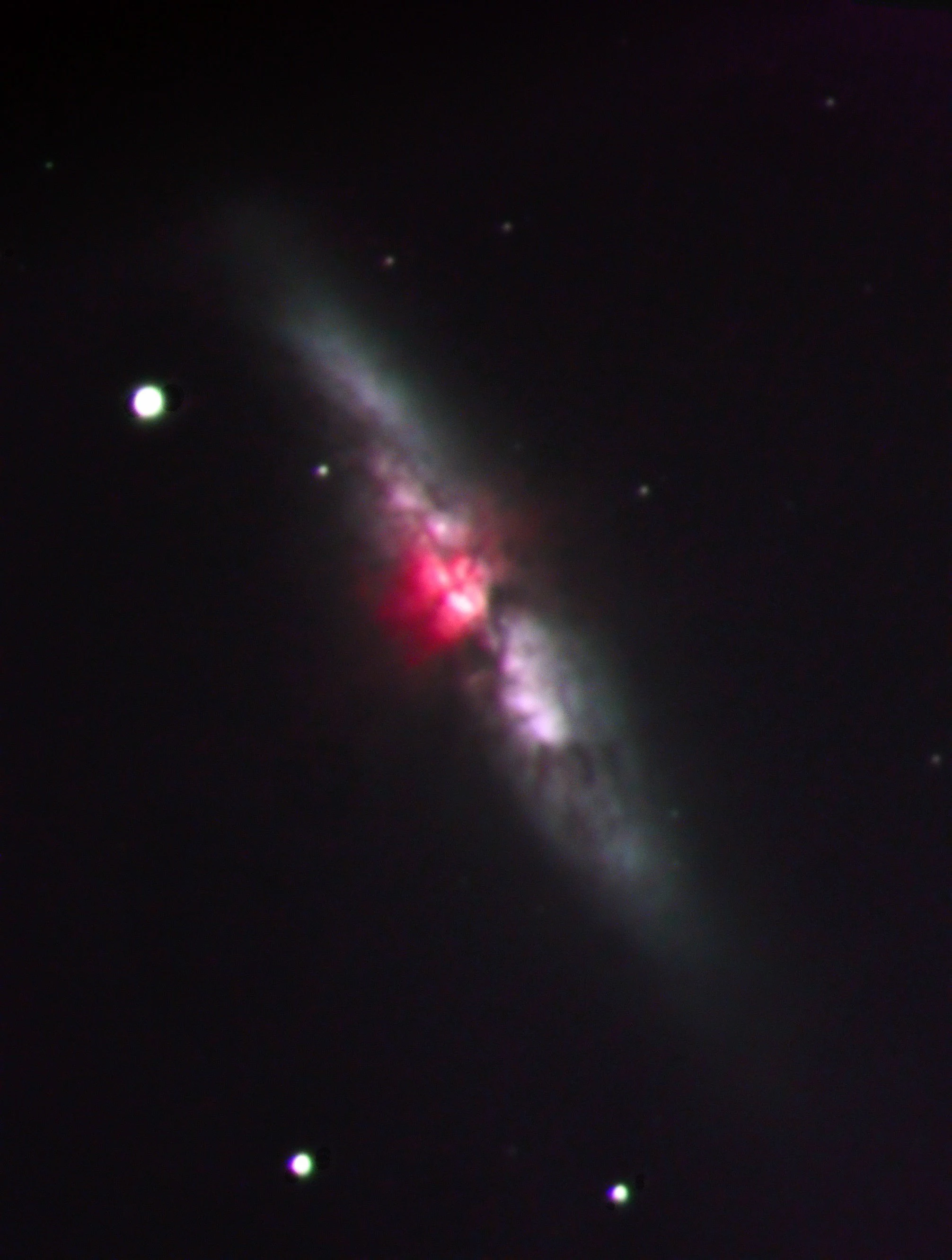 M82, Lancaster, UK — photo by Orlando Prugel-Bennett