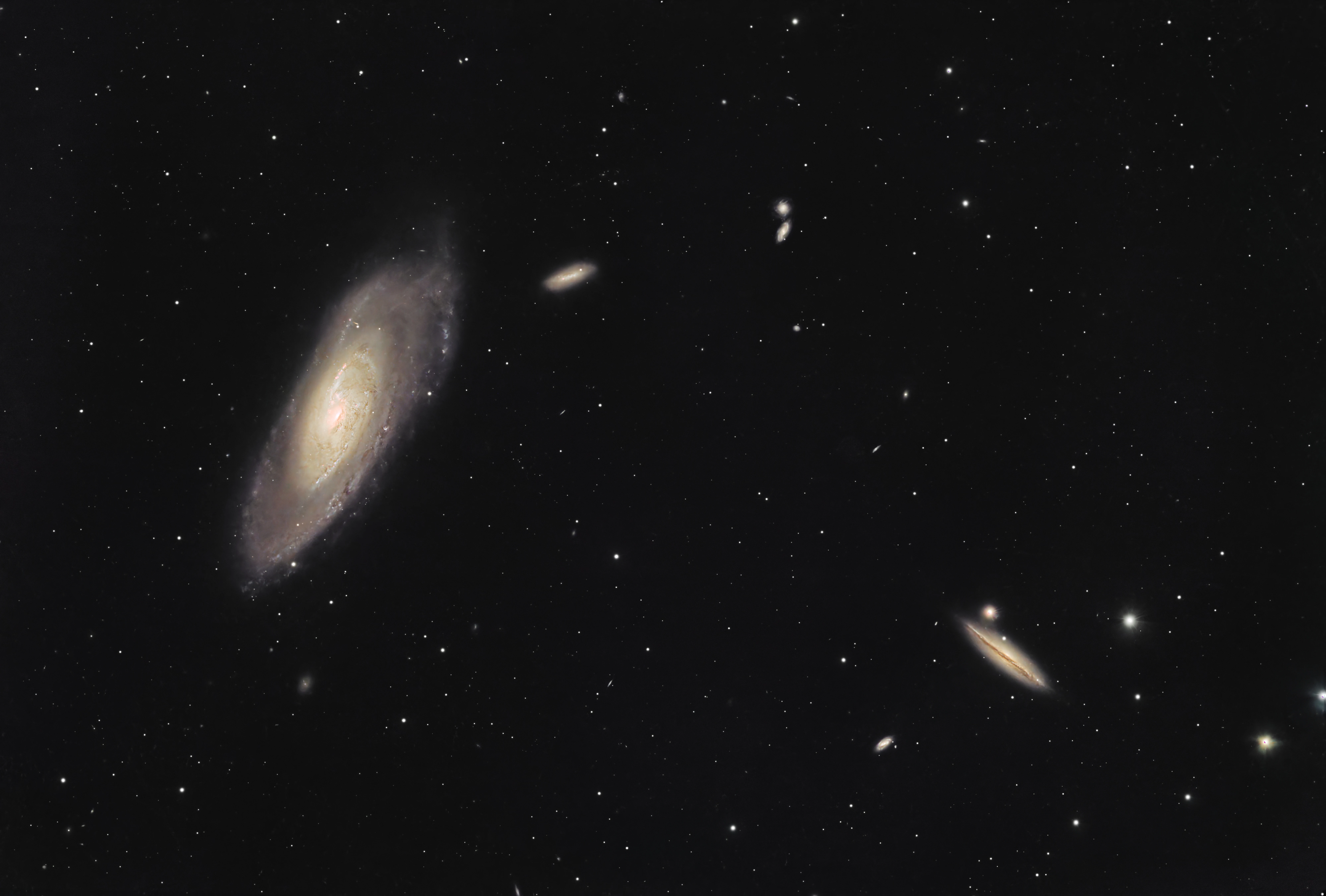 M106, Eling, UK — photo by Orlando Prugel-Bennett