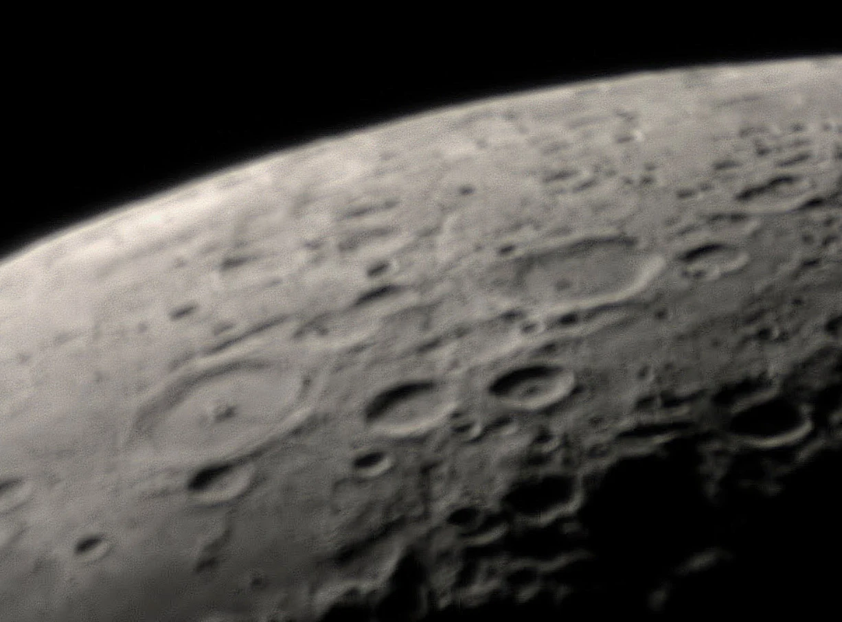 Moon, UK — photo by Orlando Prugel-Bennett