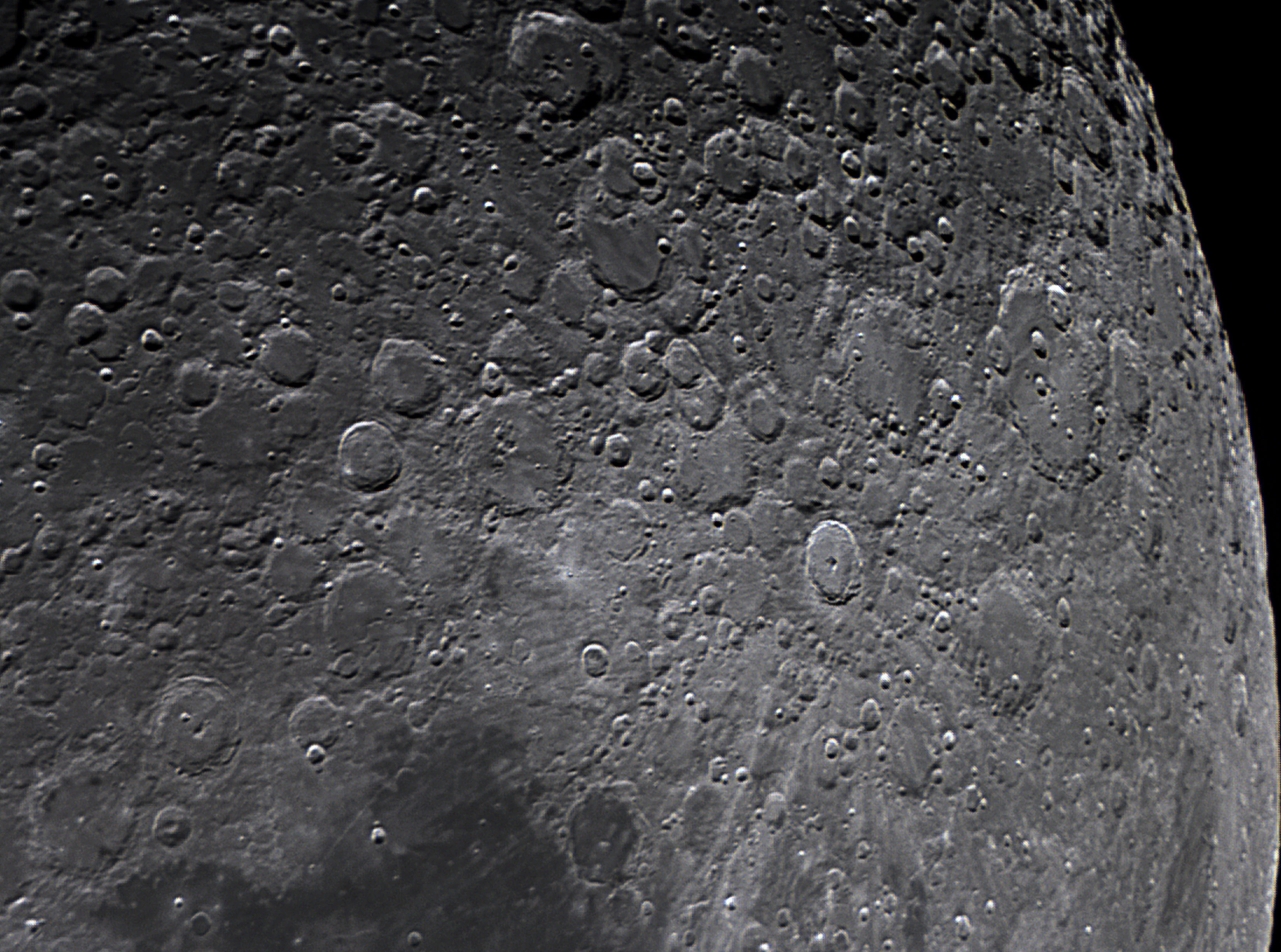 Moon, Lancaster, UK — photo by Orlando Prugel-Bennett