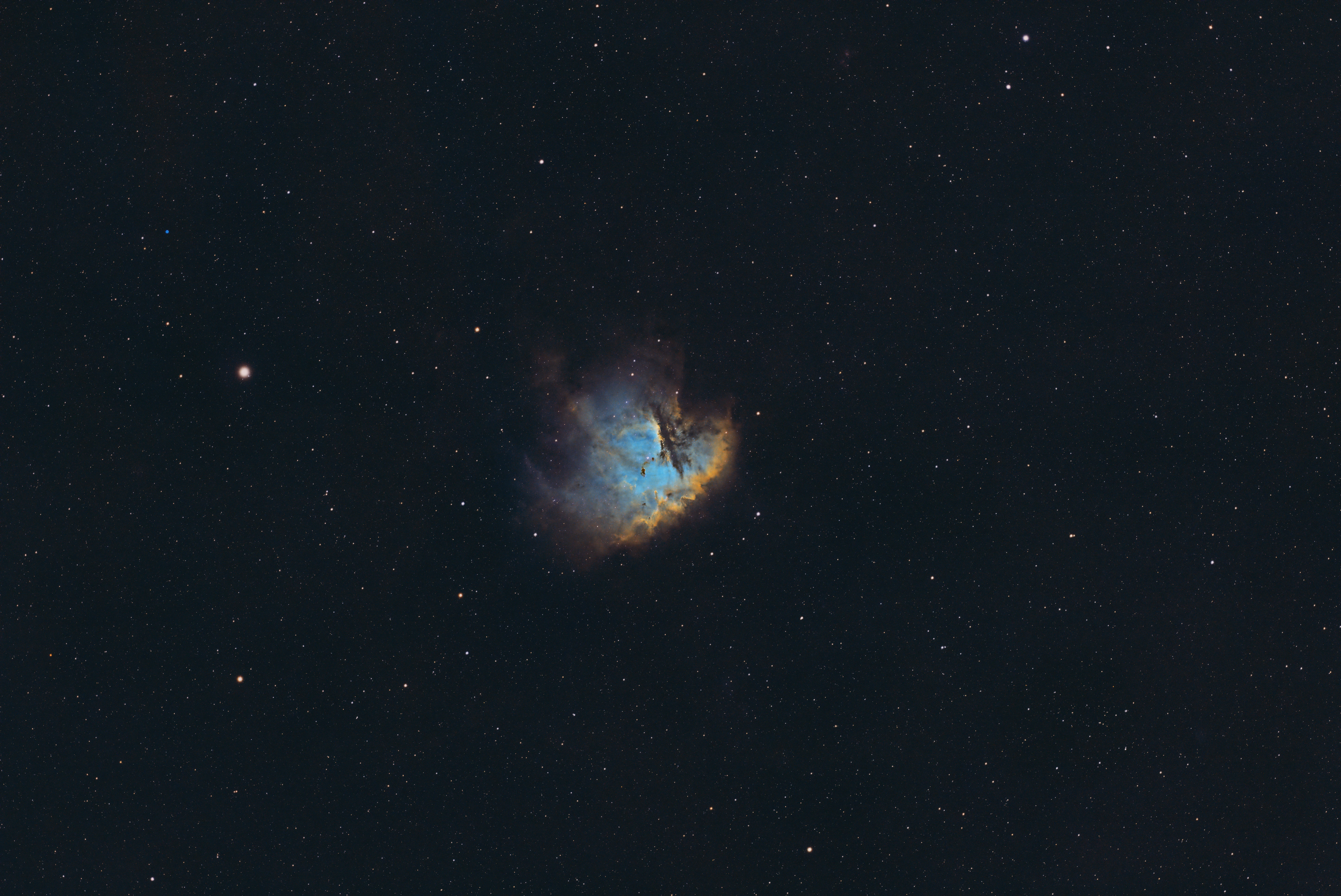 Packman Nebula, Eling, UK — photo by Orlando Prugel-Bennett