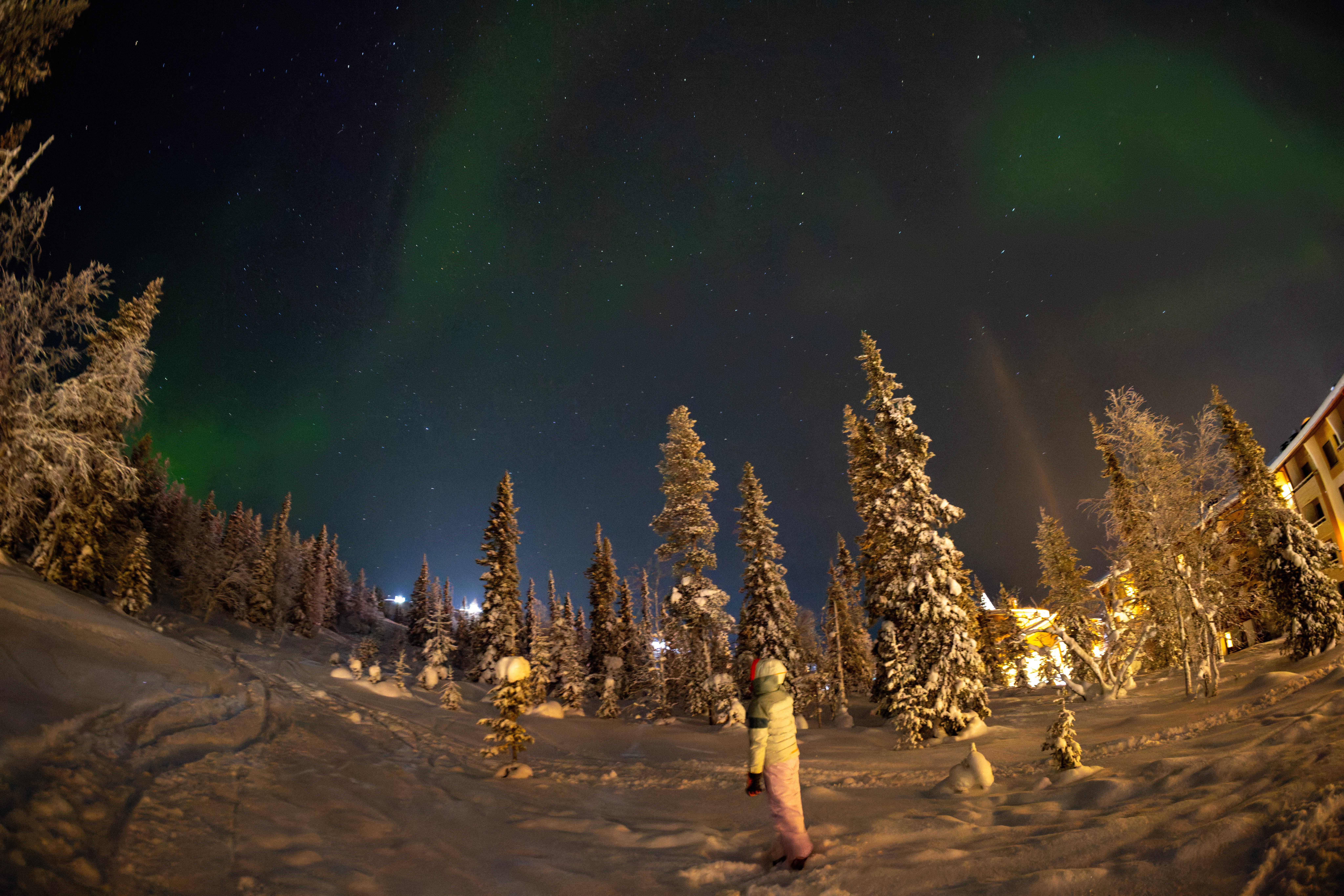 Martha with Aurora, Ÿllas, Finland — photo by Orlando Prugel-Bennett