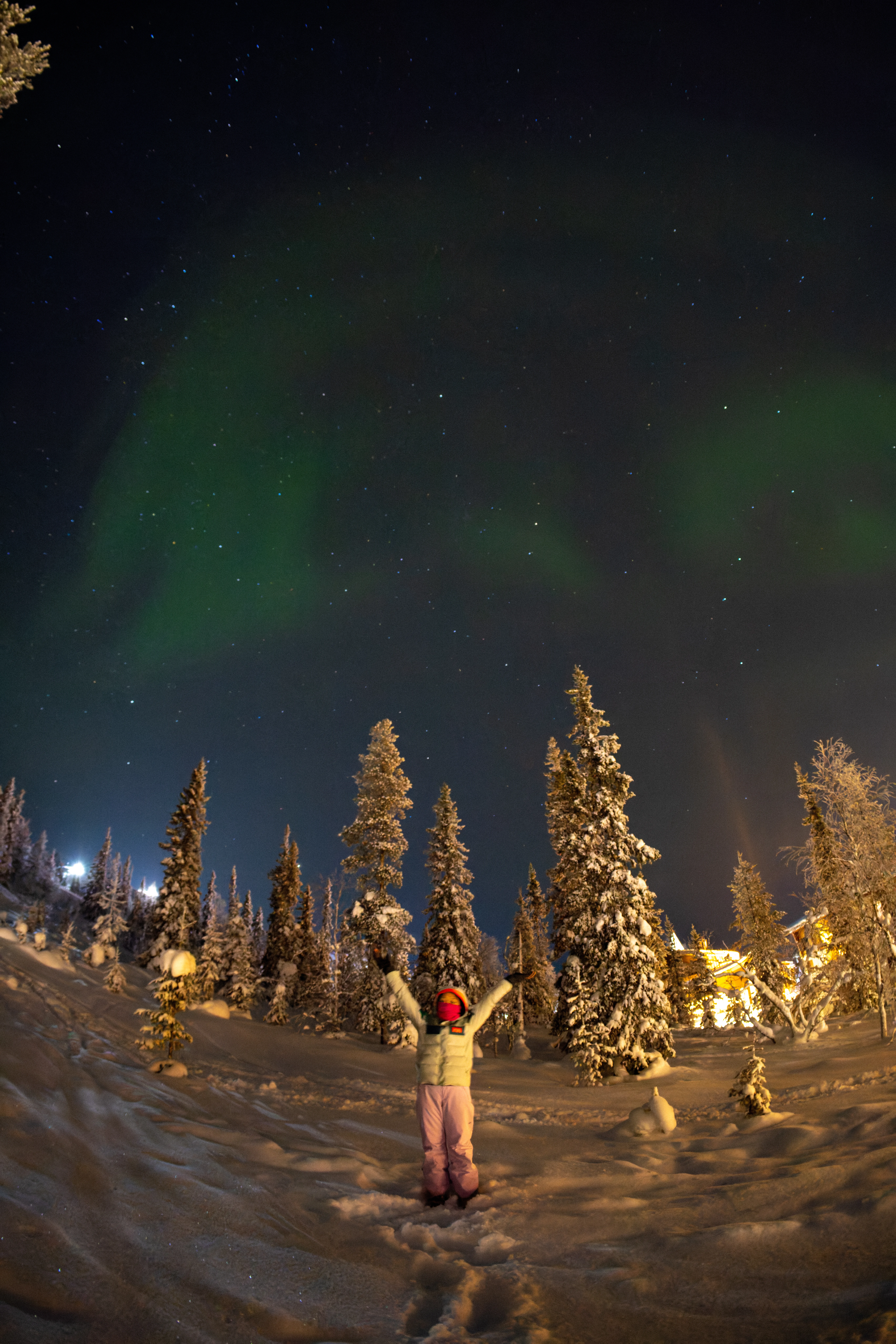 Martha with Aurora, Ÿllas, Finland — photo by Orlando Prugel-Bennett
