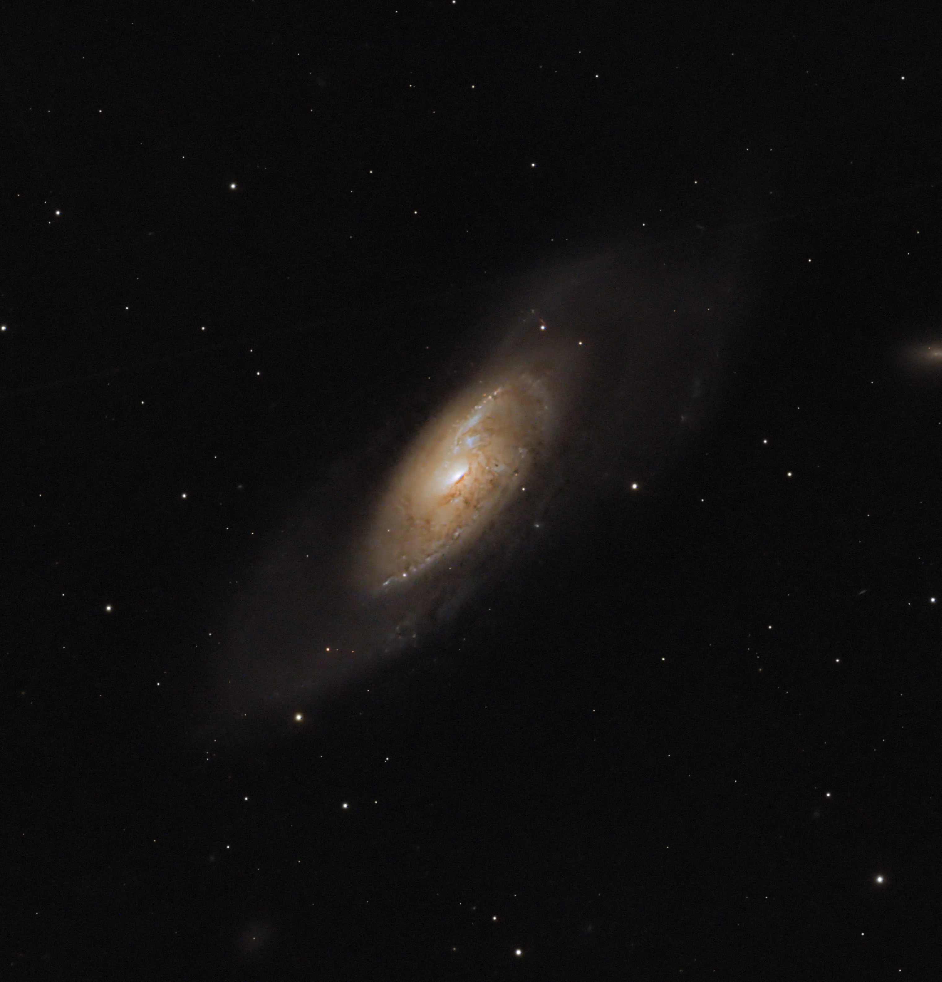 M106, Eling, UK — photo by Orlando Prugel-Bennett