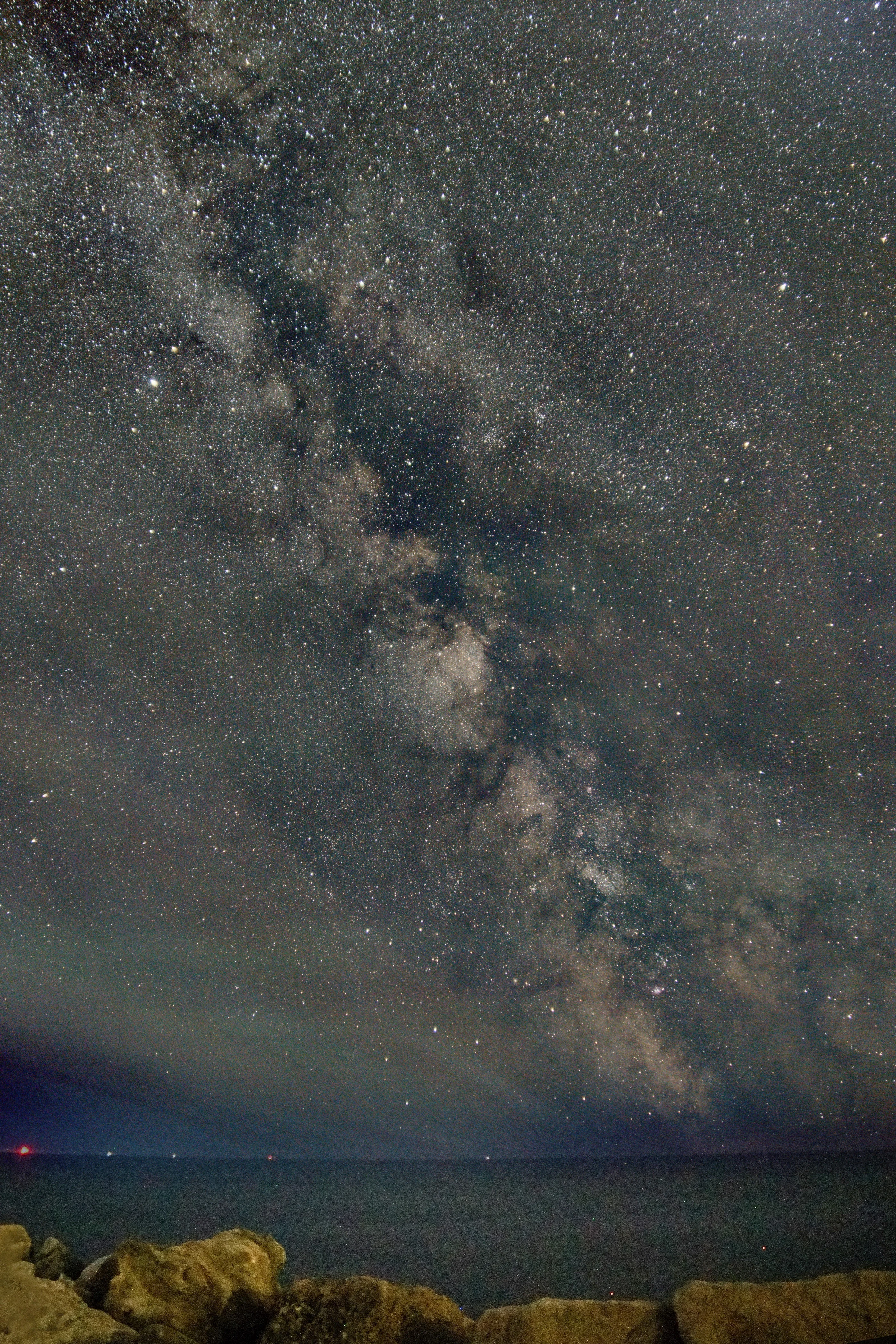 Milky Way from Highcliff, Highcliff, UK — photo by Orlando Prugel-Bennett