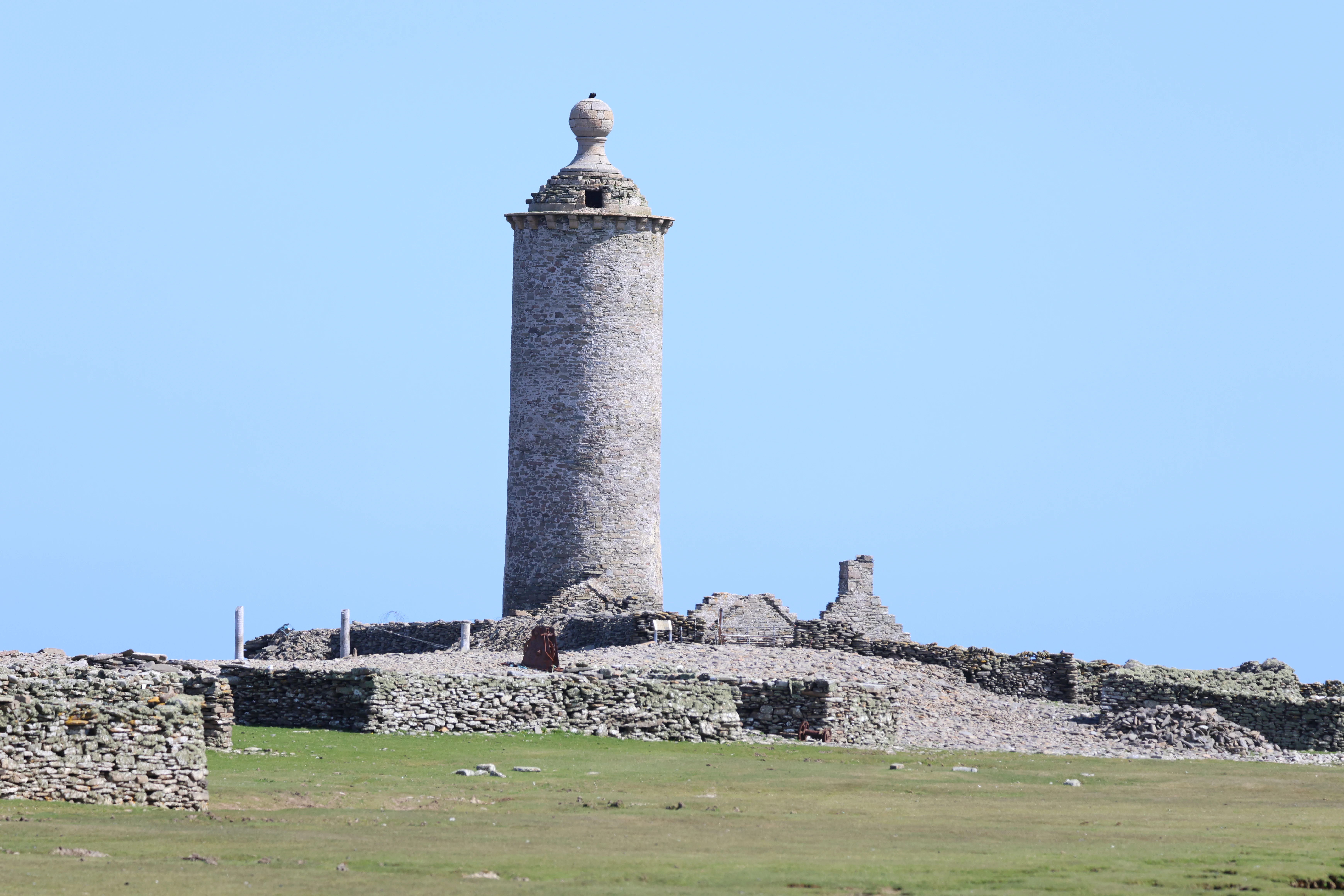 Dennis Head Old Beacon, North Ronaldsay Orkney, Orkney, UK — photo by Adam Prugel-Bennett